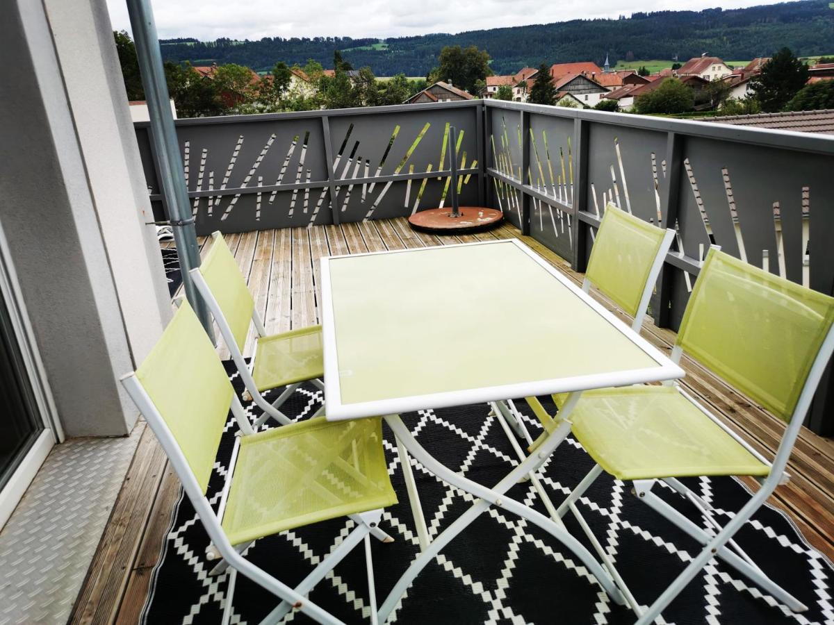 Superbe Appartement Neuf Avec Terrasse Orchamps-Vennes Esterno foto
