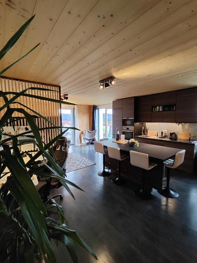 Superbe Appartement Neuf Avec Terrasse Orchamps-Vennes Esterno foto